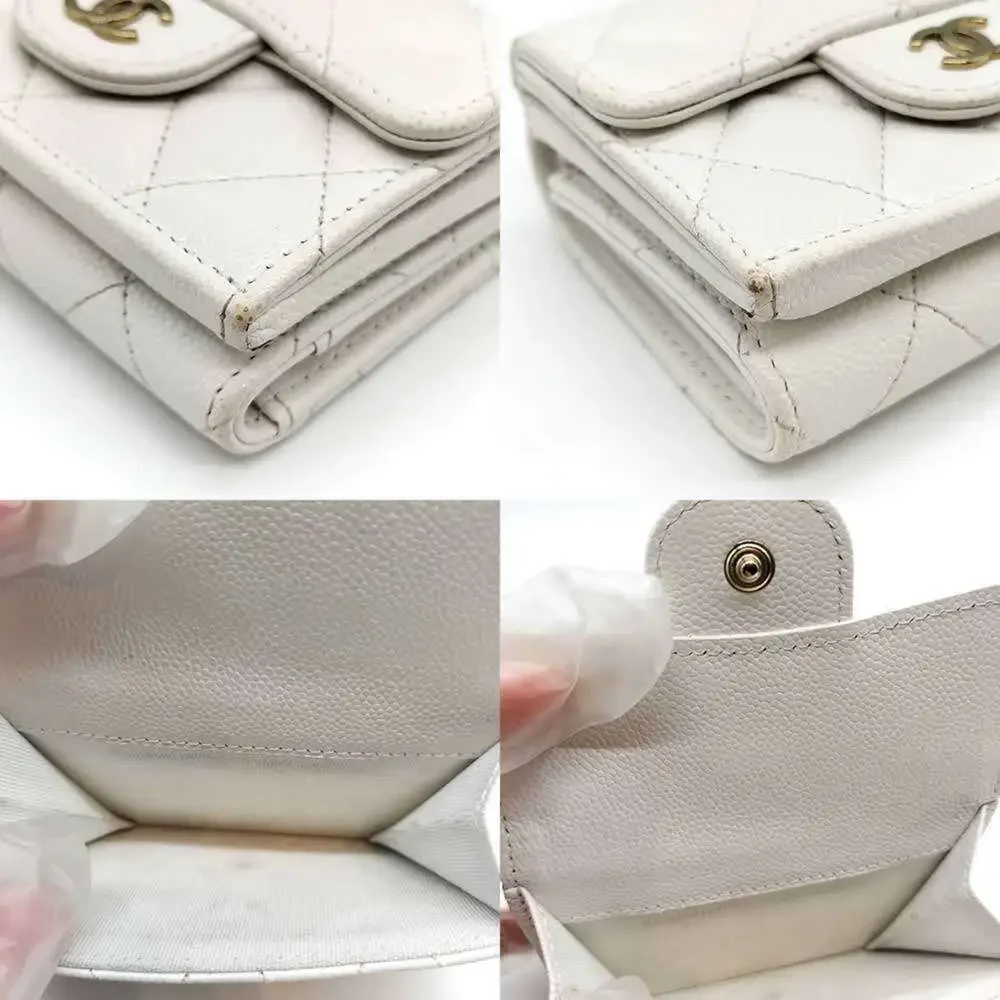 CHANEL White Caviar Leather Wallet